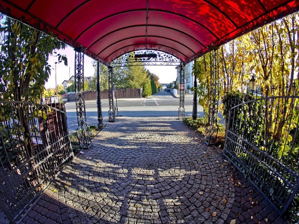 Pensjonat Zacisze Plewiska Kültér fotó